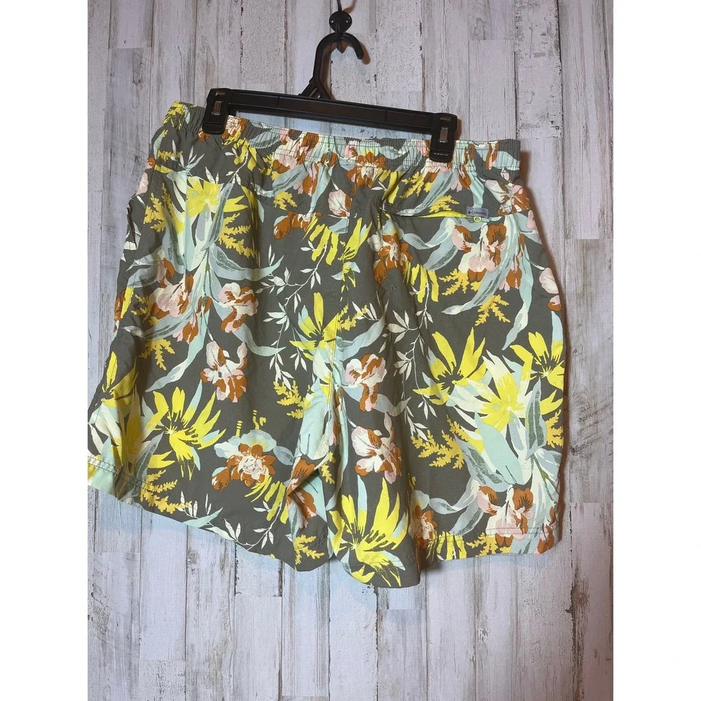 Columbia‎ Mens XL swim trunks court dark green floral print